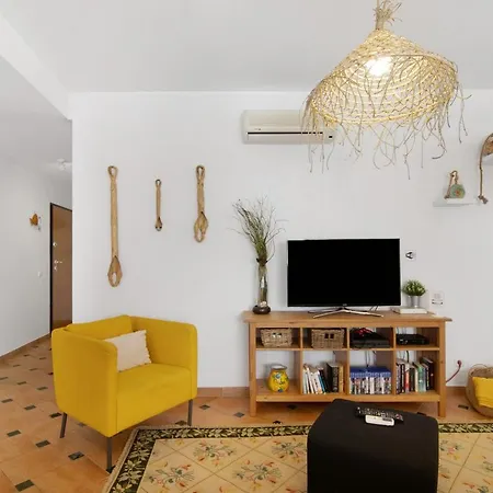Mare Cheia Apartment *